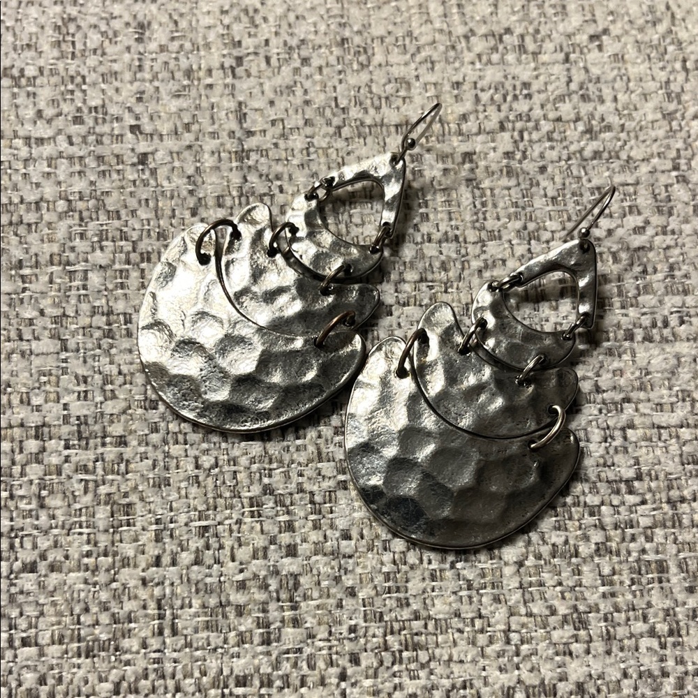 Silver Tone Hammered Metal‎ Chandelier Dangle Earrings